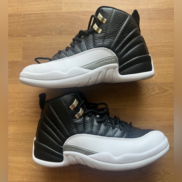 Air Jordan Retro 12 Playoffs - Picture 5 of 7